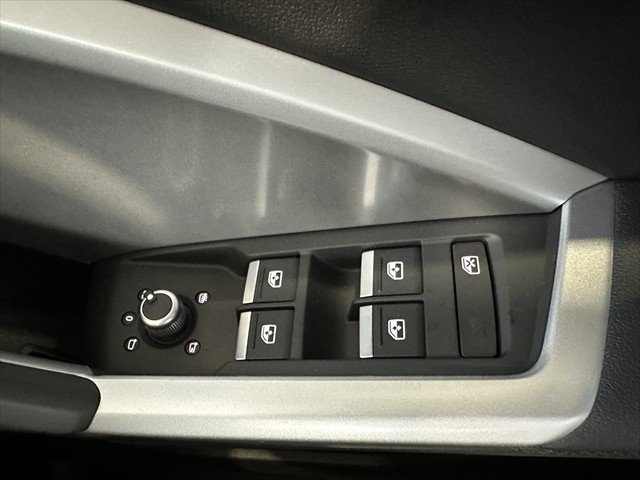 2025 Audi Q3 35 TFSI S line