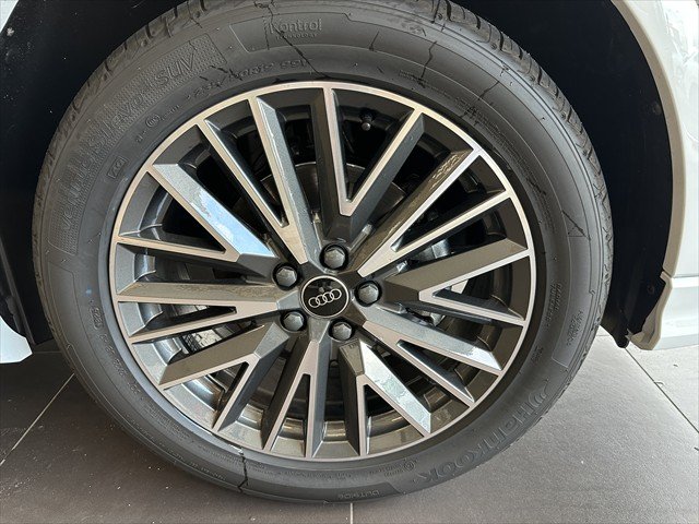 2025 Audi Q3 35 TFSI S line