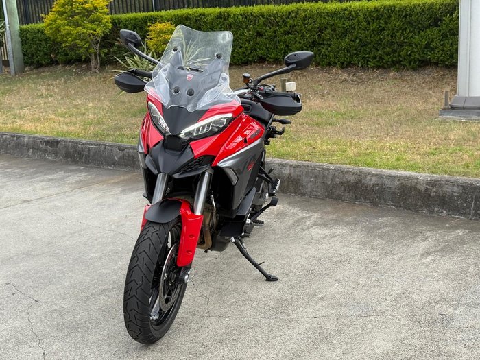 2025 Ducati Multistrada V4S Multistrada Red
