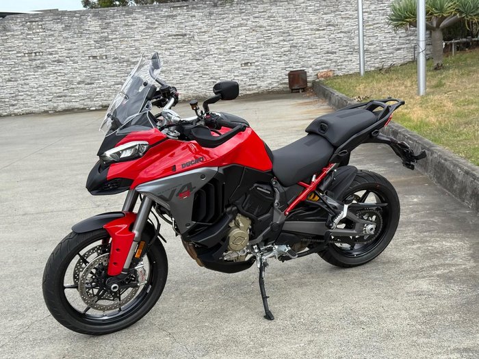 2025 Ducati Multistrada V4S Multistrada Red