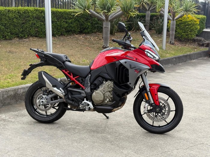 2025 Ducati Multistrada V4S Multistrada Red