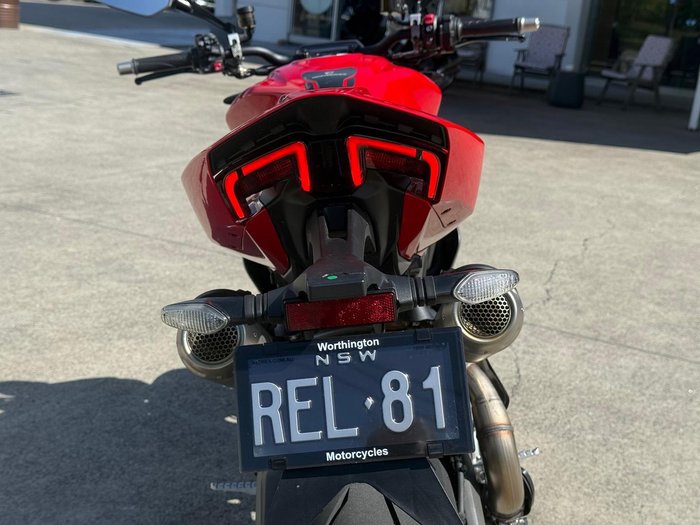 2025 Ducati Streetfighter V2 S