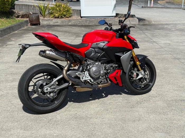 2025 Ducati Streetfighter V2 S