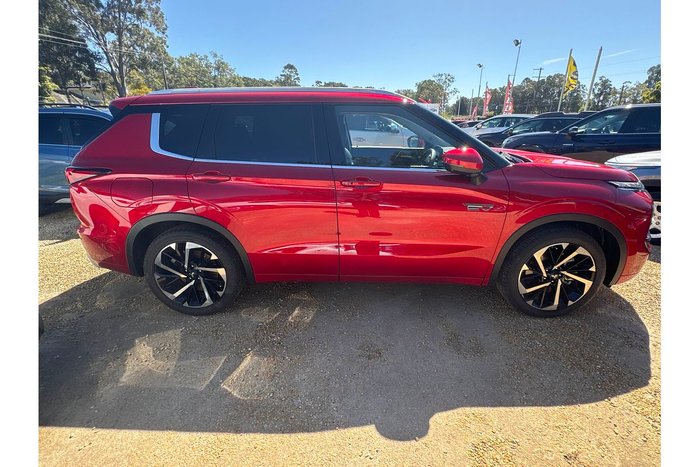 2023 Mitsubishi Outlander PHEV Exceed