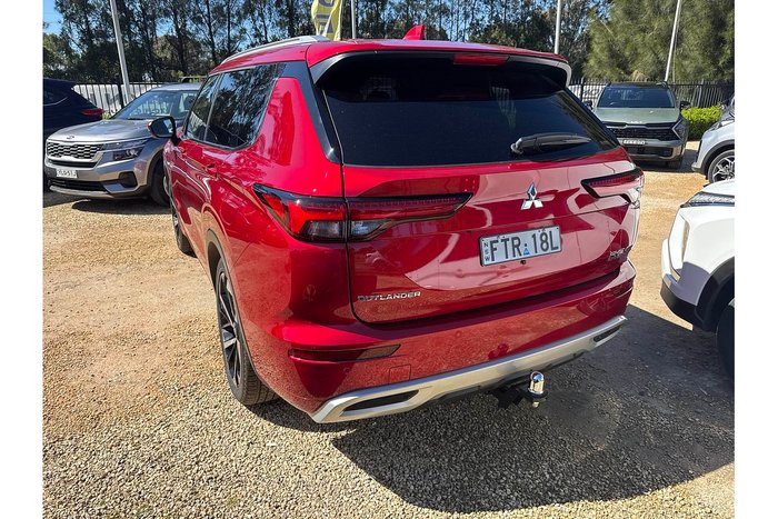 2023 Mitsubishi Outlander PHEV Exceed