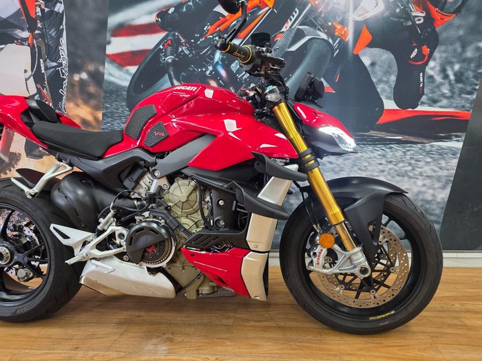 2022 DUCATI STREETFIGHTER V4 S DUCATI RED