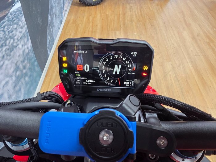 2022 DUCATI STREETFIGHTER V4 S DUCATI RED