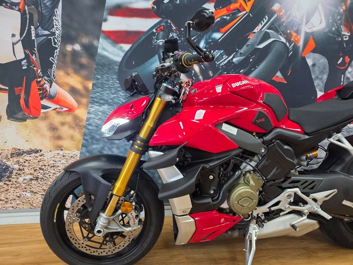 2022 DUCATI STREETFIGHTER V4 S DUCATI RED