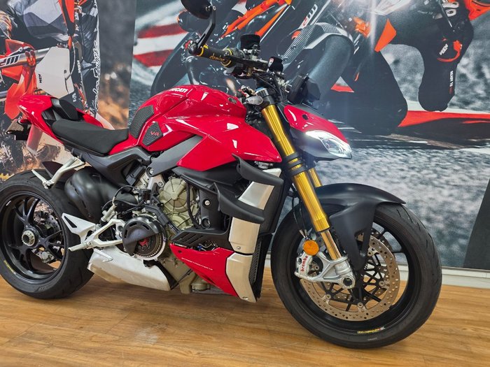 2022 DUCATI STREETFIGHTER V4 S DUCATI RED