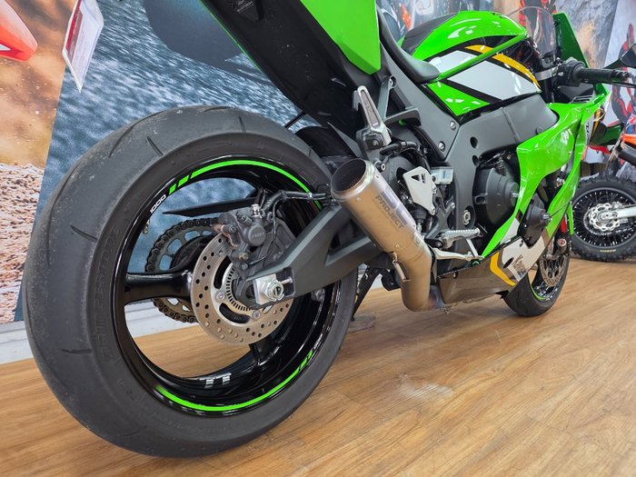2024 Kawasaki NINJA ZX-10R GREEN