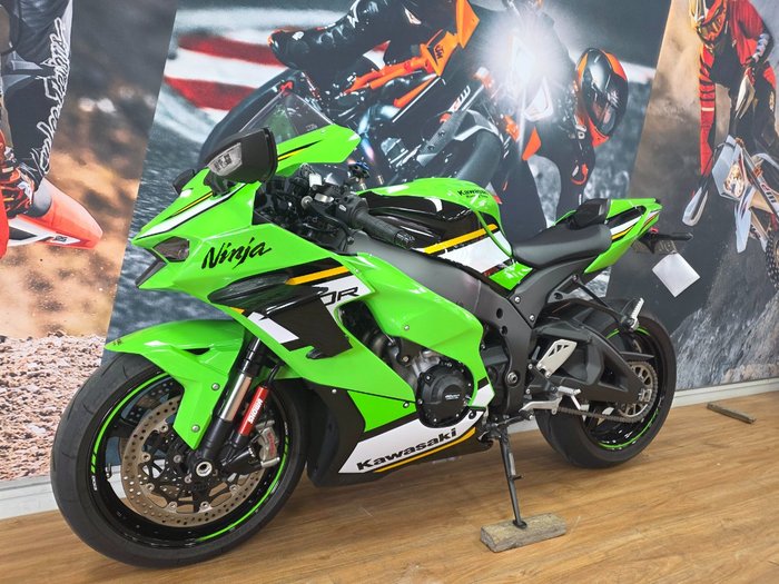 2024 Kawasaki NINJA ZX-10R GREEN