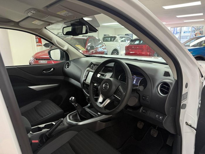 2024 Nissan Navara ST-X D23 MY24 4X4 Dual Range Solid White