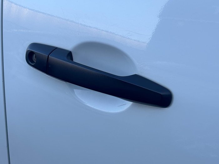 2021 Mitsubishi Triton GLX+