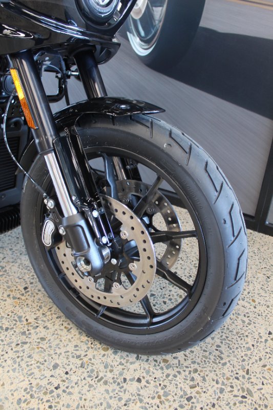 2025 Harley-davidson FXLRST LOW RIDER ST (117) MIDNIGHT FIRESTORM