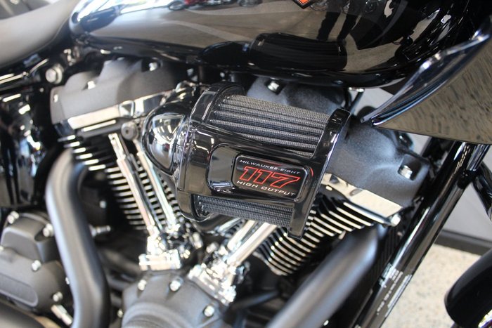 2025 Harley-davidson FXLRST LOW RIDER ST (117) MIDNIGHT FIRESTORM