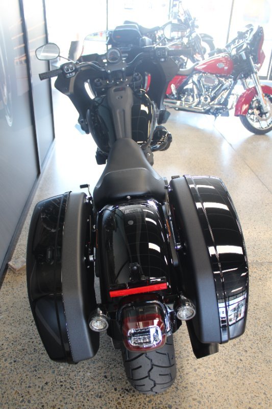 2025 Harley-davidson FXLRST LOW RIDER ST (117) MIDNIGHT FIRESTORM