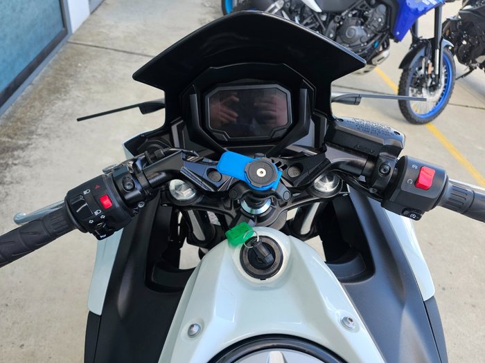2022 Kawasaki NINJA 650L White