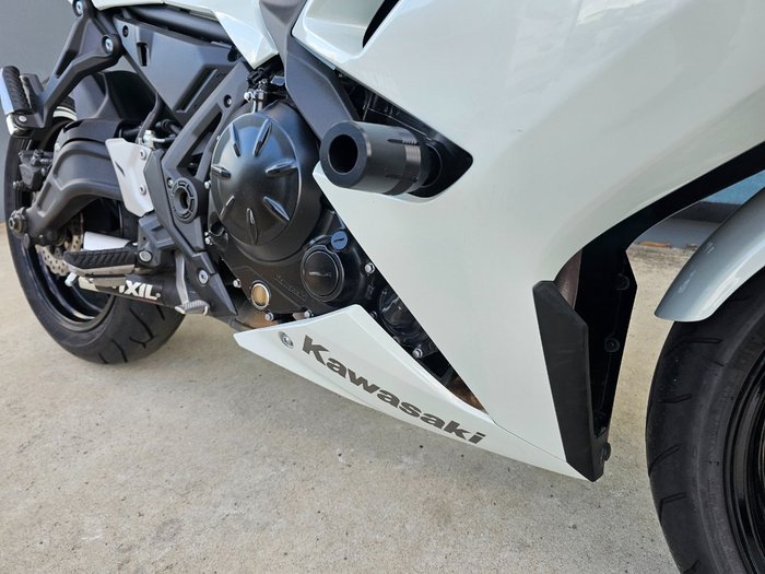 2022 Kawasaki NINJA 650L White