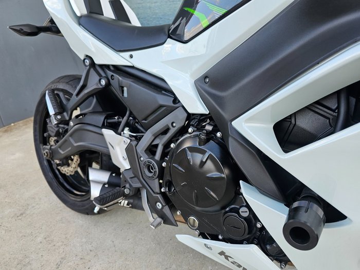 2022 Kawasaki NINJA 650L White