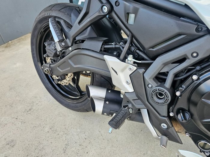 2022 Kawasaki NINJA 650L White