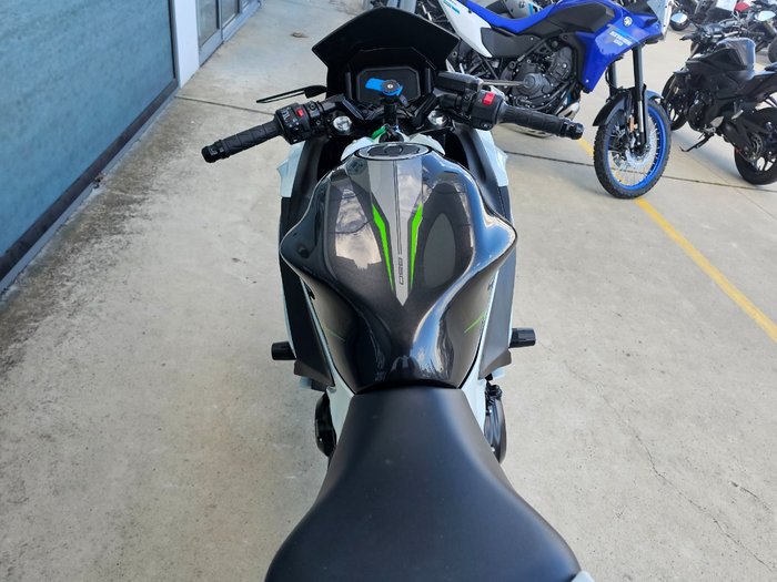 2022 Kawasaki NINJA 650L White