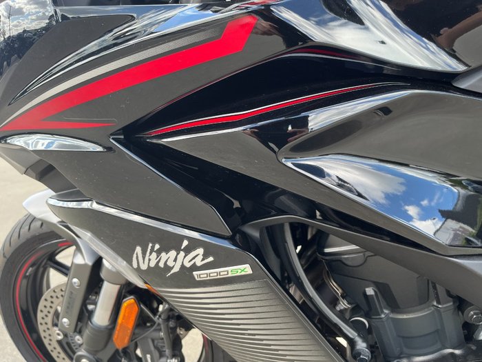 2022 Kawasaki NINJA 1000SX Black