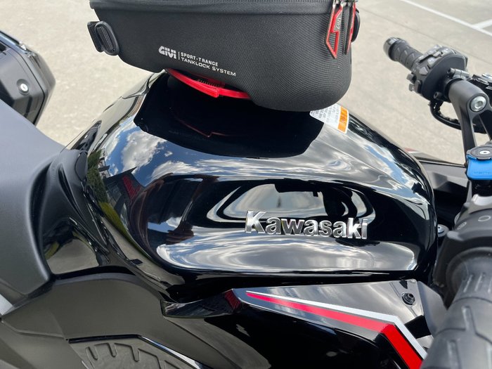 2022 Kawasaki NINJA 1000SX Black