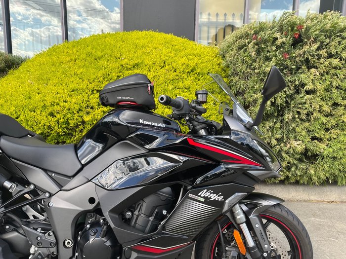 2022 Kawasaki NINJA 1000SX Black