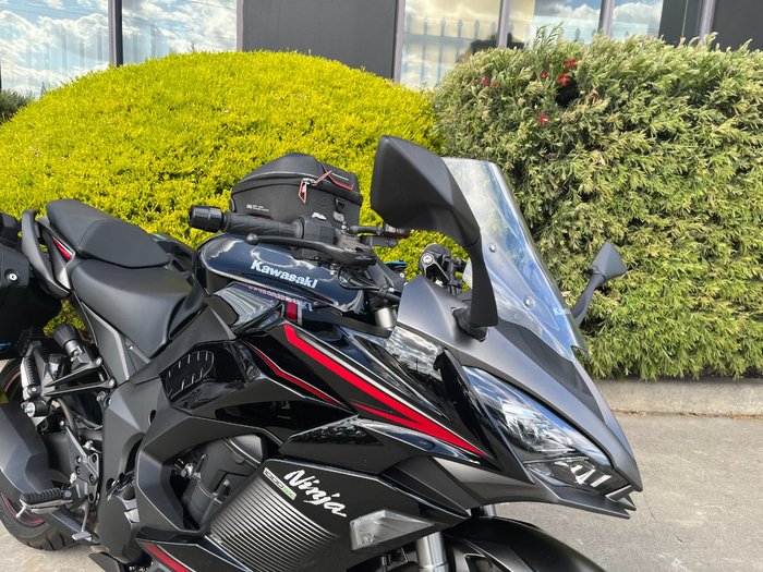 2022 Kawasaki NINJA 1000SX Black