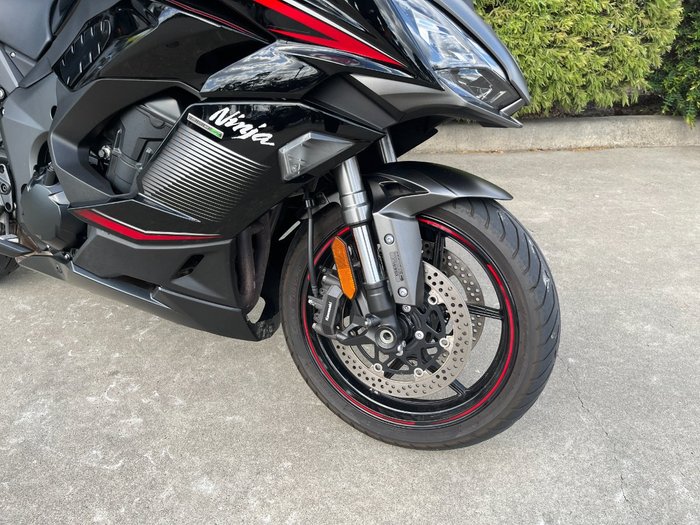 2022 Kawasaki NINJA 1000SX Black