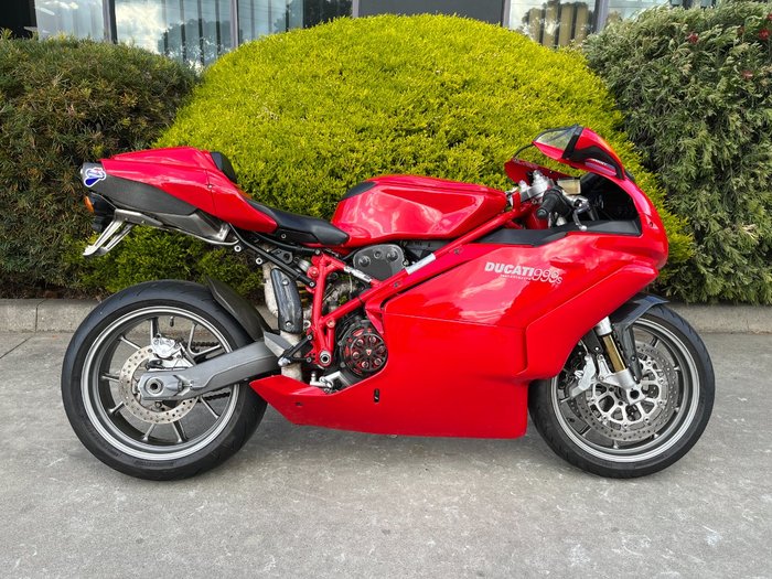 2004 DUCATI 999 Red