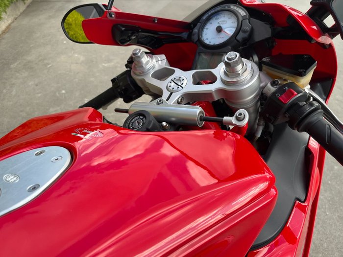 2004 DUCATI 999 Red