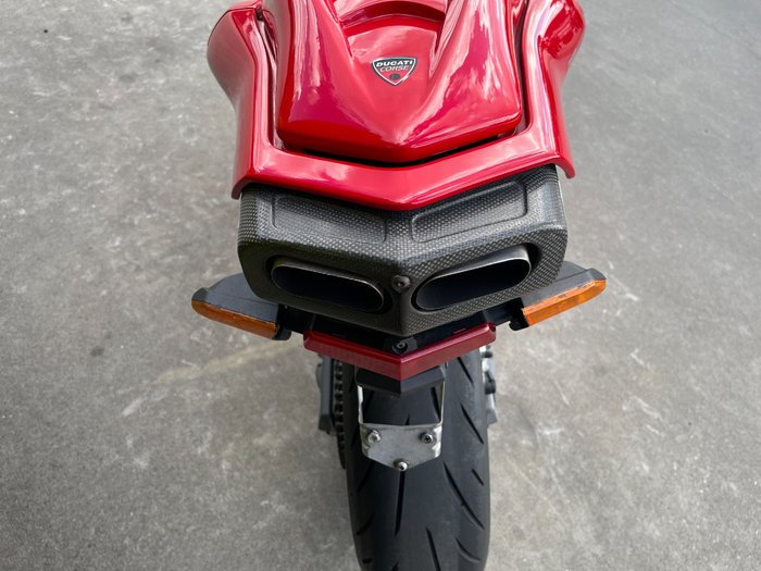 2004 DUCATI 999 Red