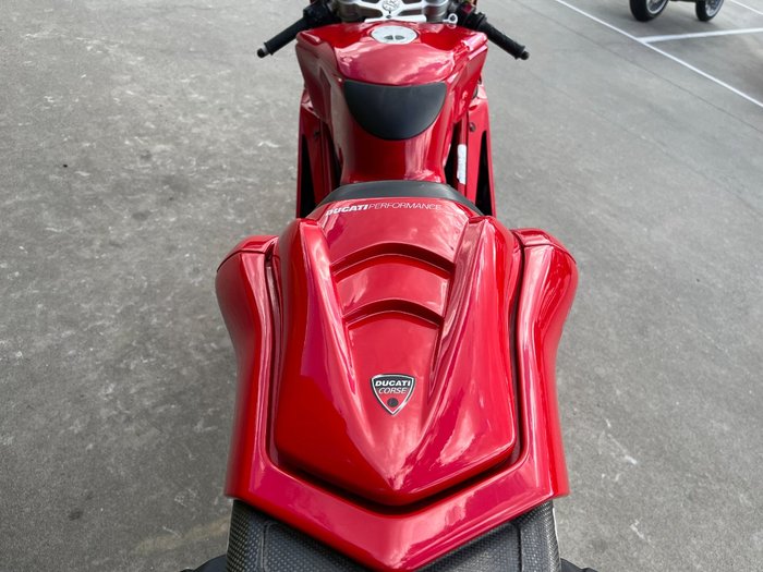 2004 DUCATI 999 Red