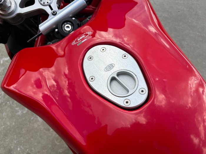 2004 DUCATI 999 Red