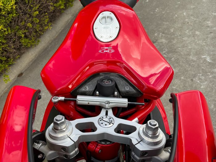 2004 DUCATI 999 Red