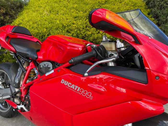 2004 DUCATI 999 Red