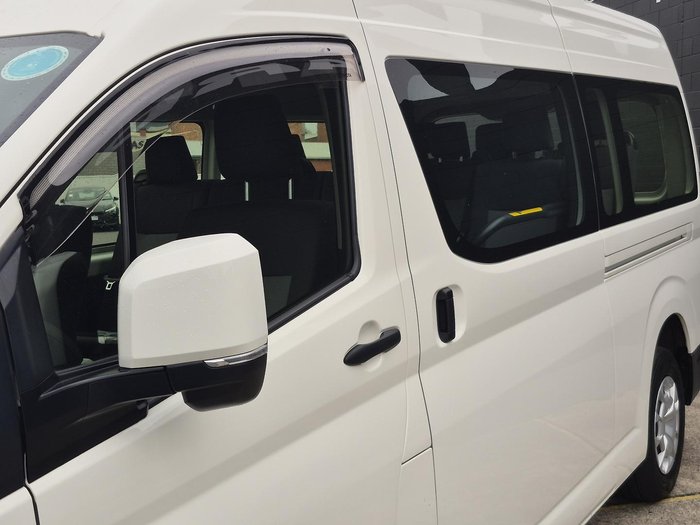 2022 Toyota Hiace Commuter GDH322R French Vanilla