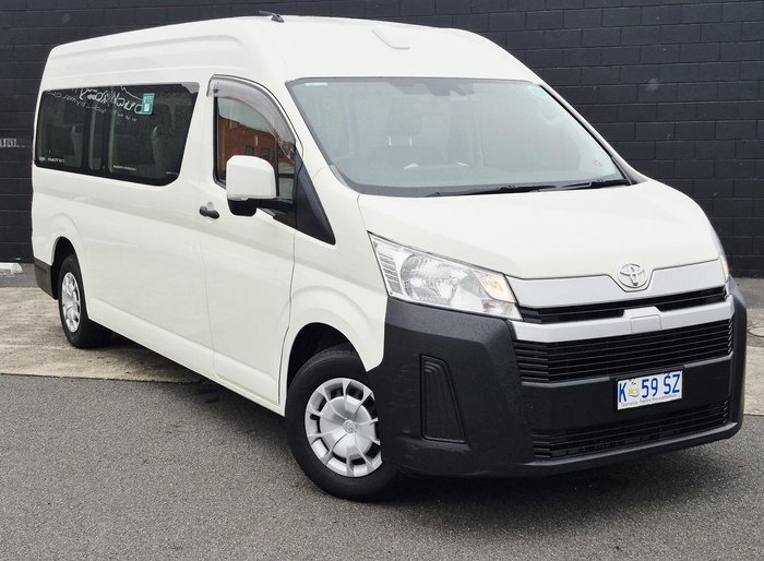 2022 Toyota Hiace Commuter