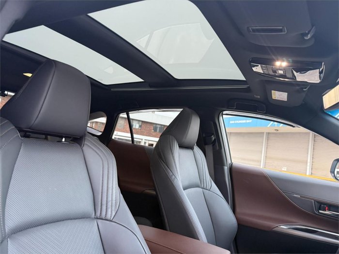 2023 Toyota Harrier Hybrid Z Leather Package