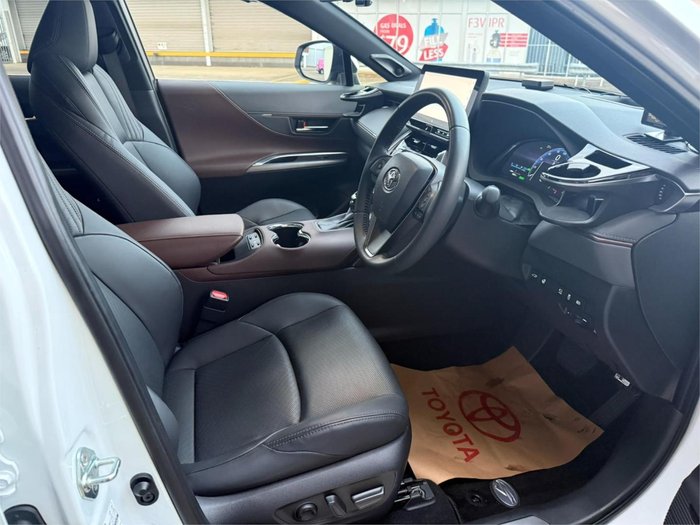 2023 Toyota Harrier Hybrid Z Leather Package