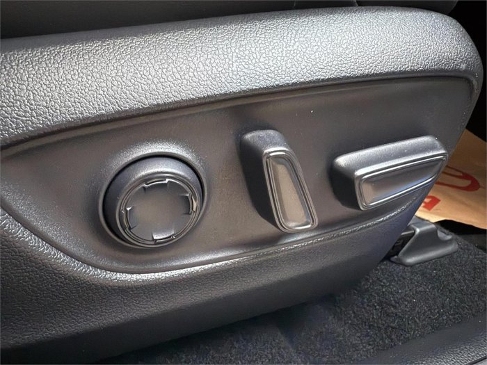 2023 Toyota Harrier Hybrid Z Leather Package