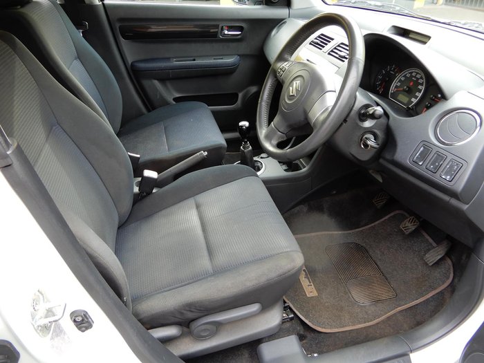 2008 Suzuki Swift GLX RS415 Pearl White
