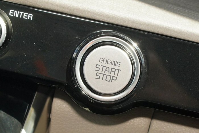 2022 Kia Carnival SLi