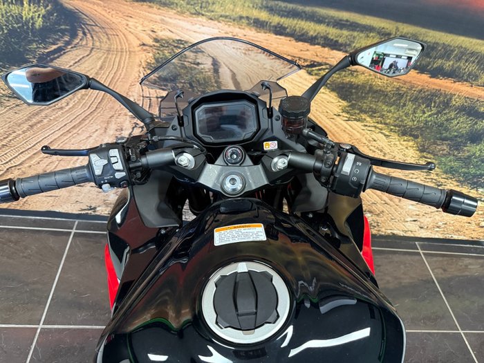 2024 Kawasaki NINJA 1000SX RED