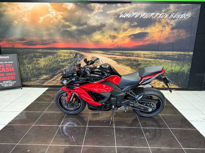 2024 Kawasaki NINJA 1000SX RED