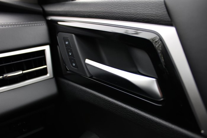 2025 Mitsubishi Outlander Exceed