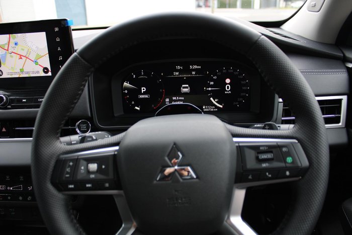 2025 Mitsubishi Outlander Exceed