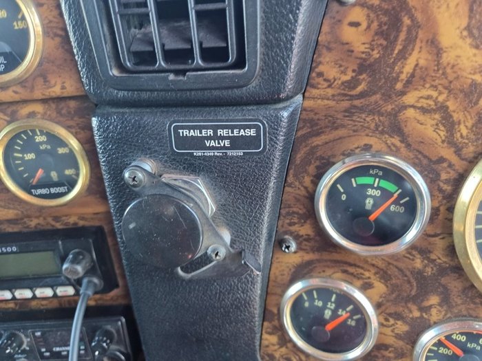 2001 Kenworth T904 2001 T904 C16