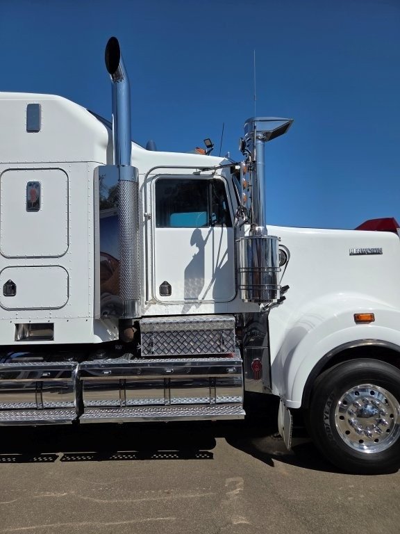 2001 Kenworth T904 2001 T904 C16
